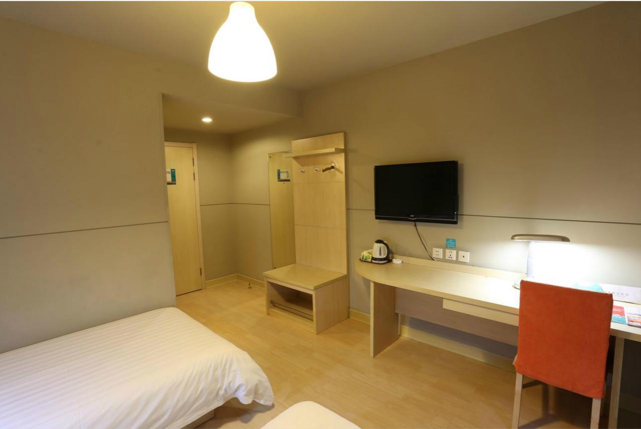 Magnolia Business Hotel Xining Railway Station Grand Cross Mojia Street ภายนอก รูปภาพ