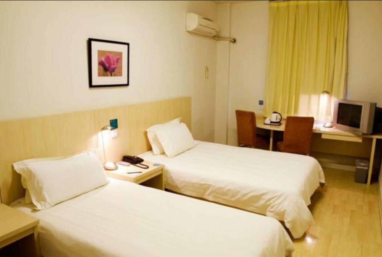 Magnolia Business Hotel Xining Railway Station Grand Cross Mojia Street ภายนอก รูปภาพ