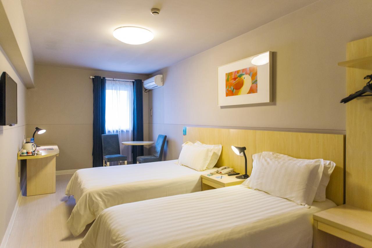 Magnolia Business Hotel Xining Railway Station Grand Cross Mojia Street ภายนอก รูปภาพ
