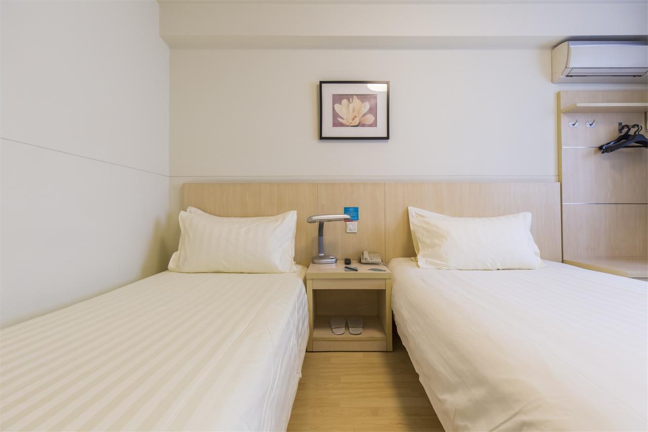 Magnolia Business Hotel Xining Railway Station Grand Cross Mojia Street ภายนอก รูปภาพ